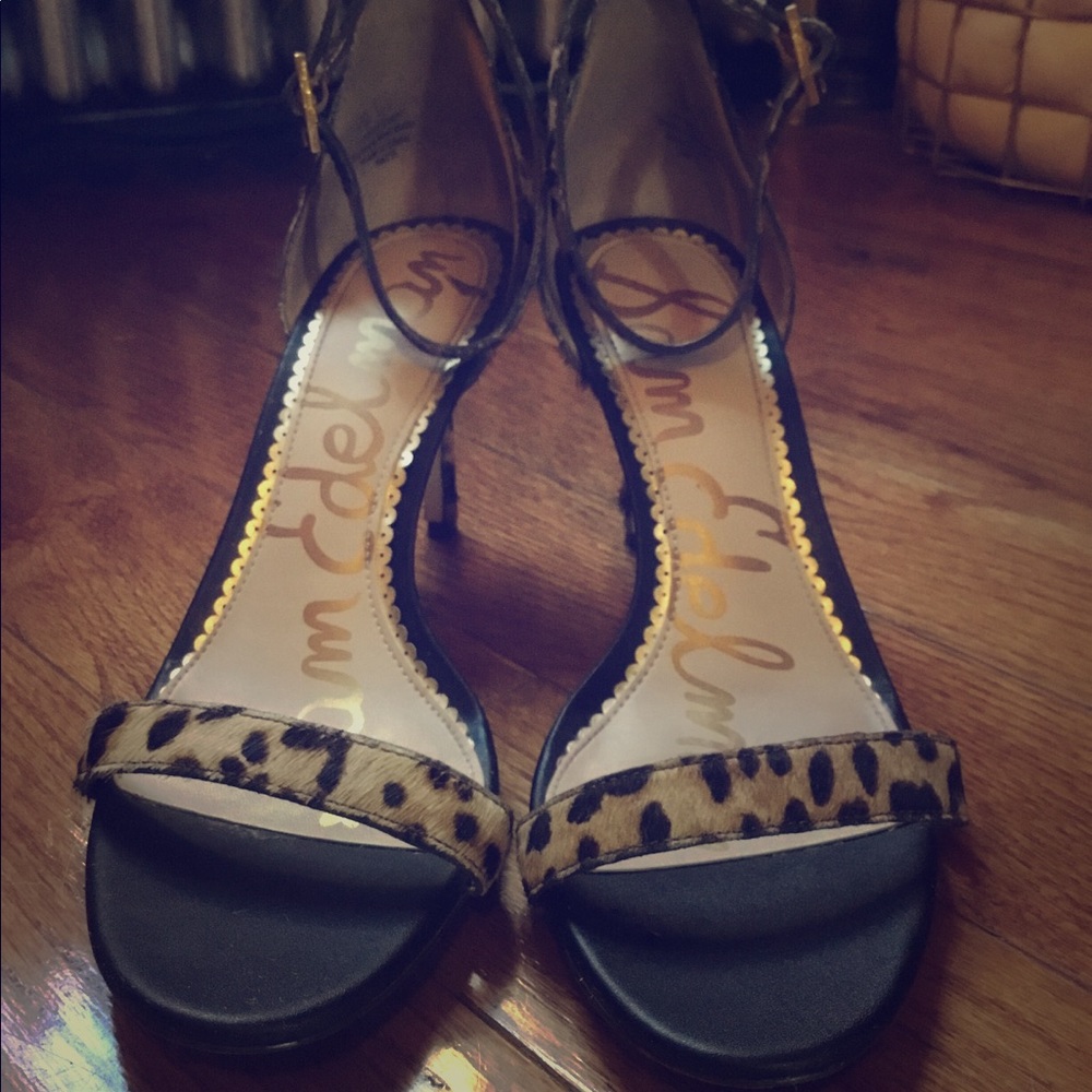 Leopard strapped heels